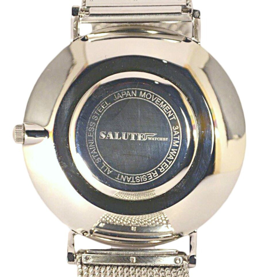 Salute Silver features premium stainless steel casing accompanied with a precise Miyota quartz movement.
